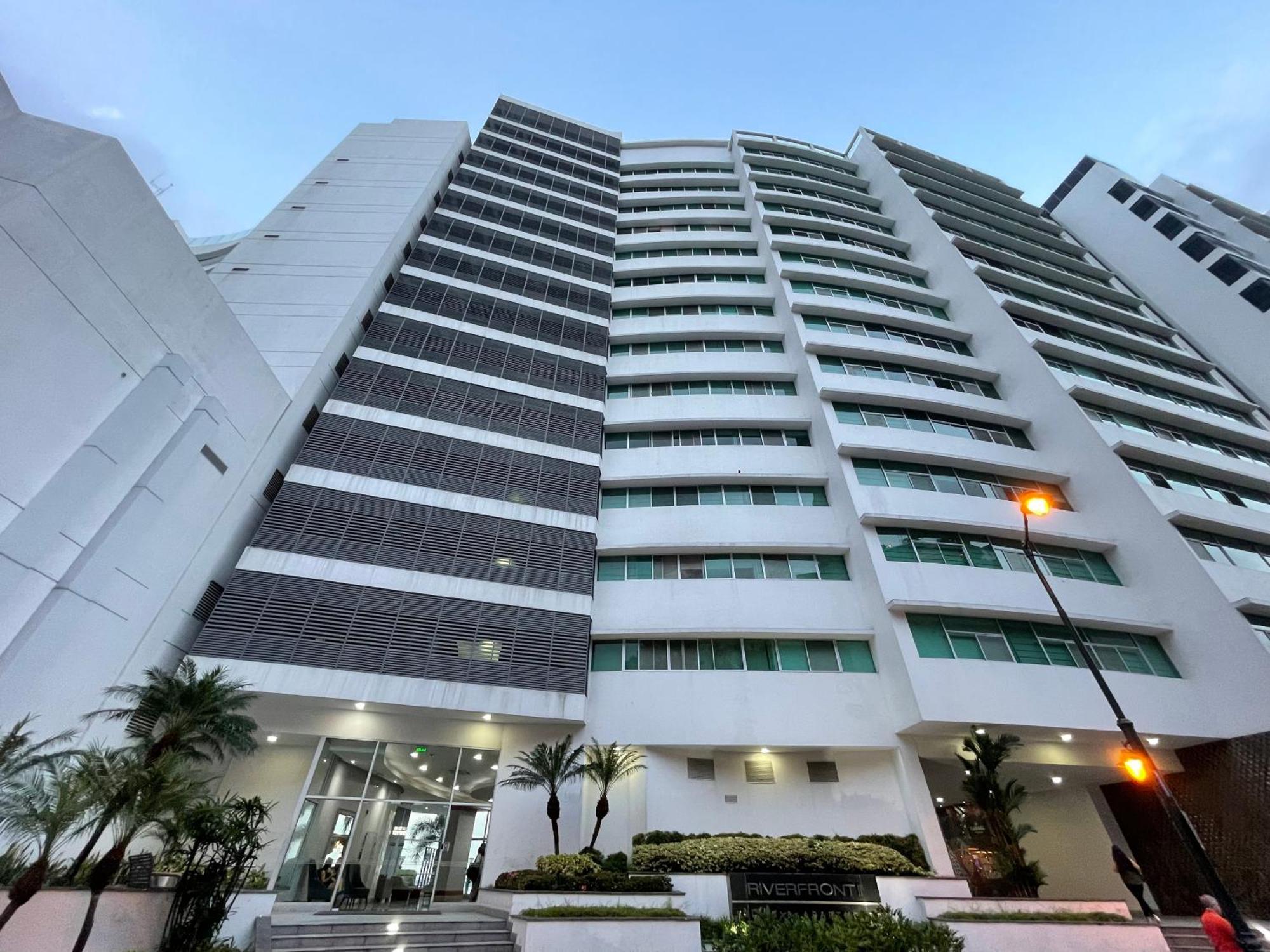 Suite Frente Al Rio En Puerto Santa Ana Riverfront Guayaquil Esterno foto