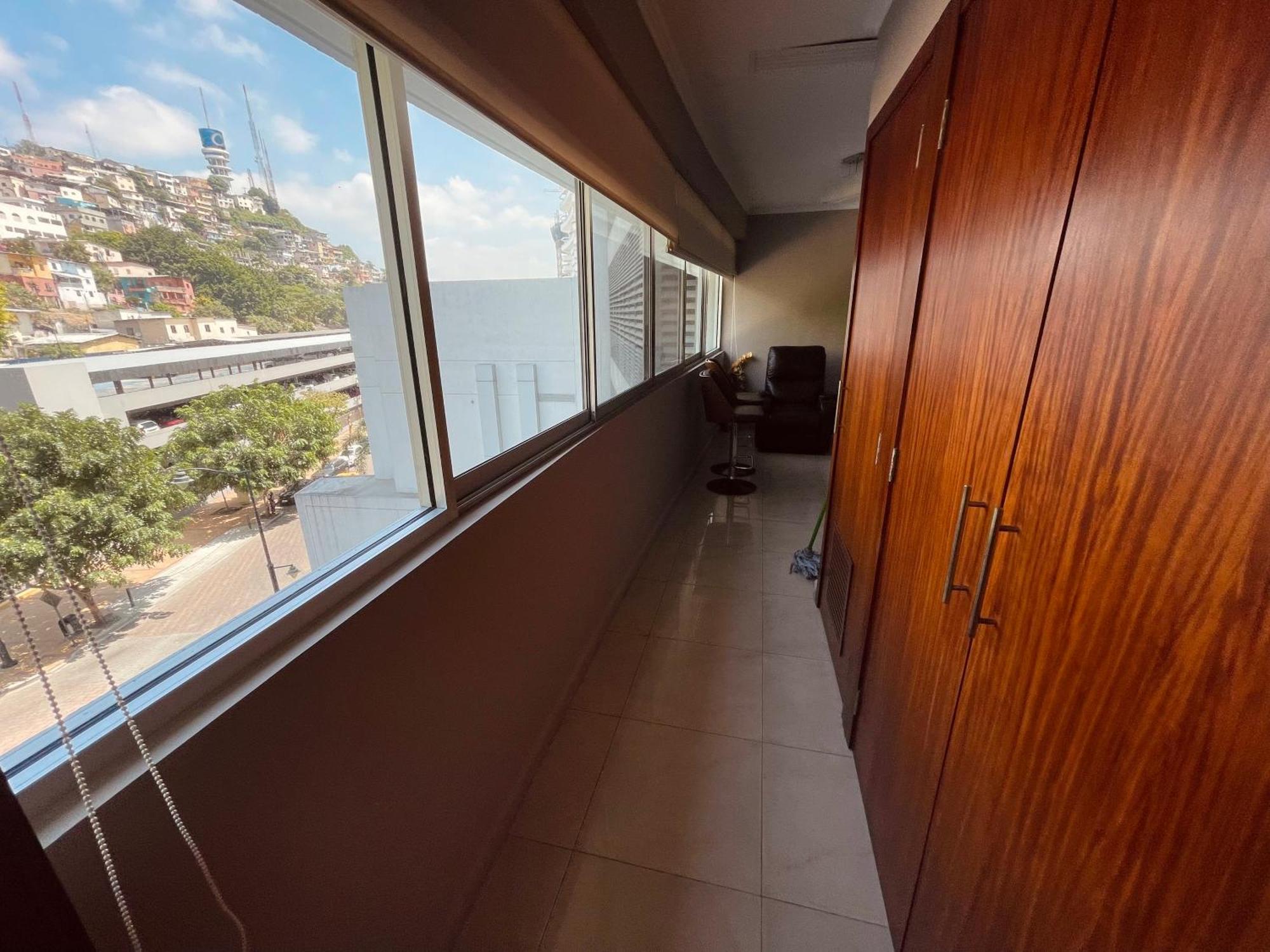 Suite Frente Al Rio En Puerto Santa Ana Riverfront Guayaquil Esterno foto