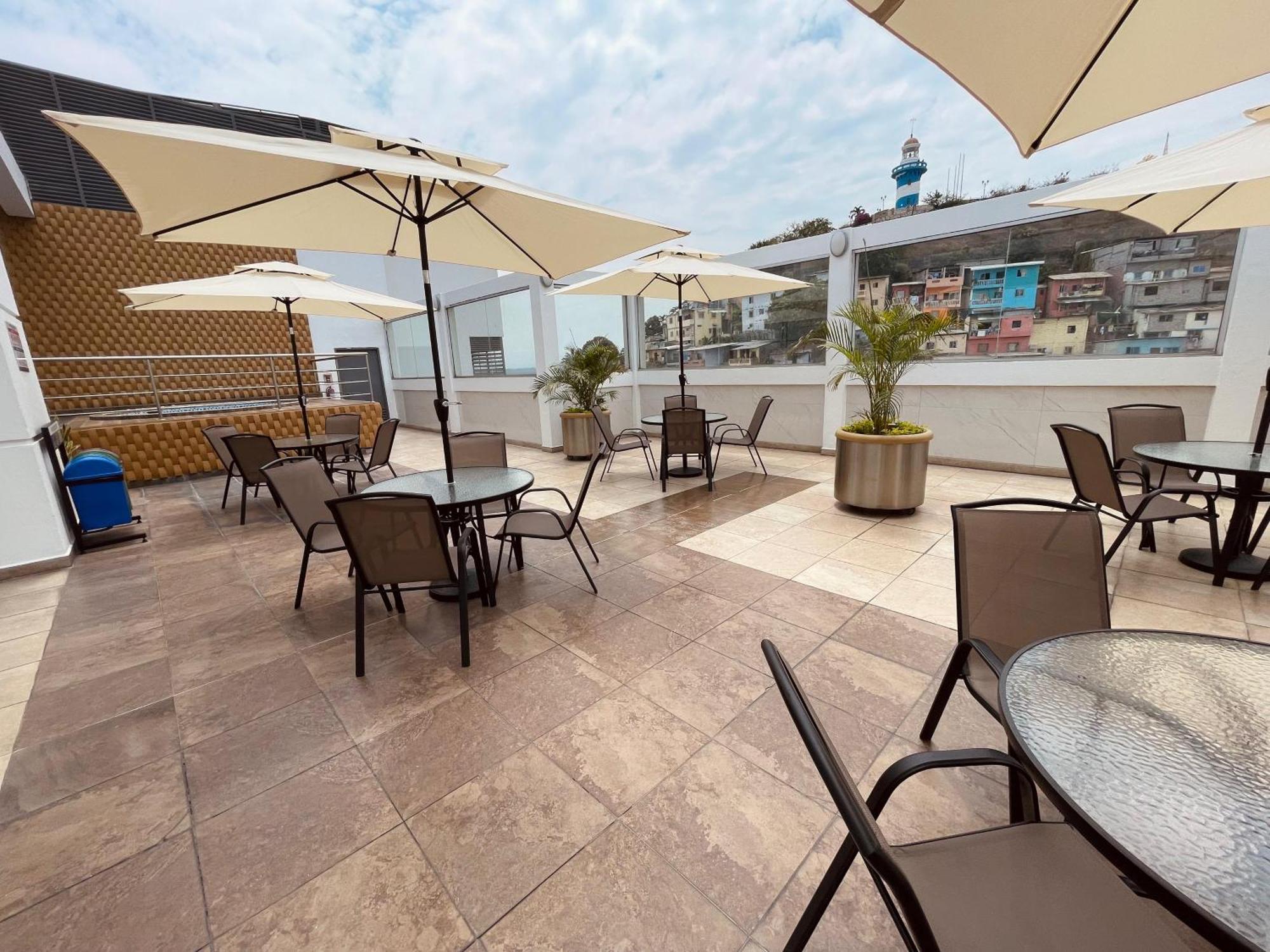 Suite Frente Al Rio En Puerto Santa Ana Riverfront Guayaquil Esterno foto